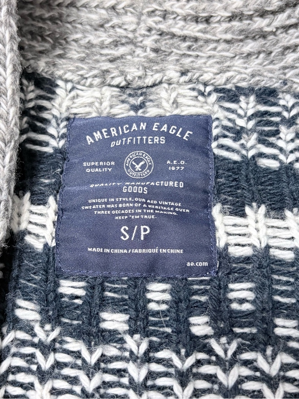 American Eagle Outfitters Nordic Knit Cardigan Y2K Gray Wool Sweater Sz S - Picture 11 of 12